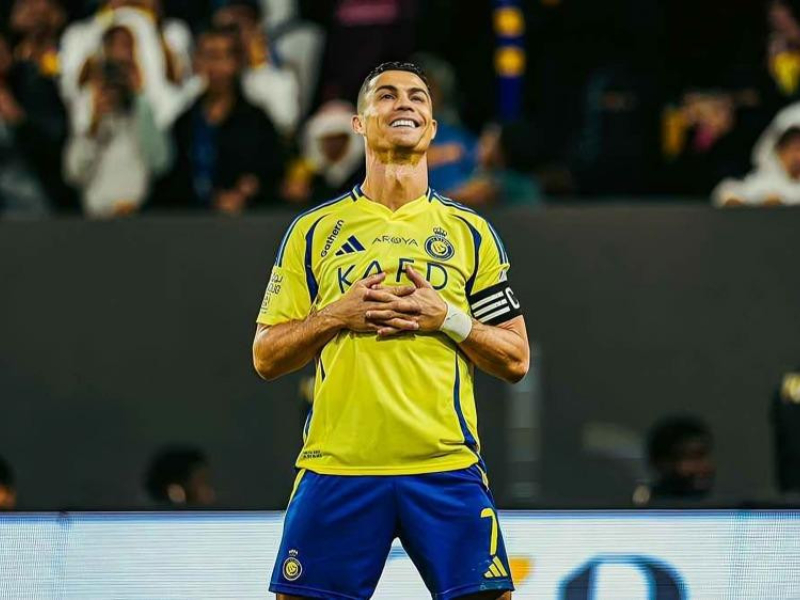 Web_Photo_Editor-10-1 كريستيانو رونالدو يختار السعودية وطنًا جديدًا ويجدد عقده مع النصر حتى 2027