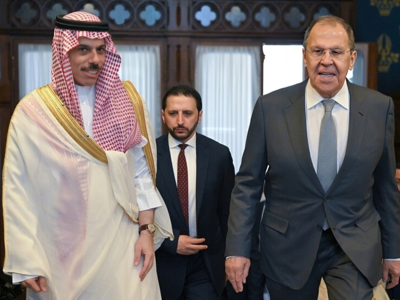 Web_Photo_Editor-5-5 اتفاقية الإعفاء من التأشيرات بين السعودية وروسيا تقترب من التنفيذ
