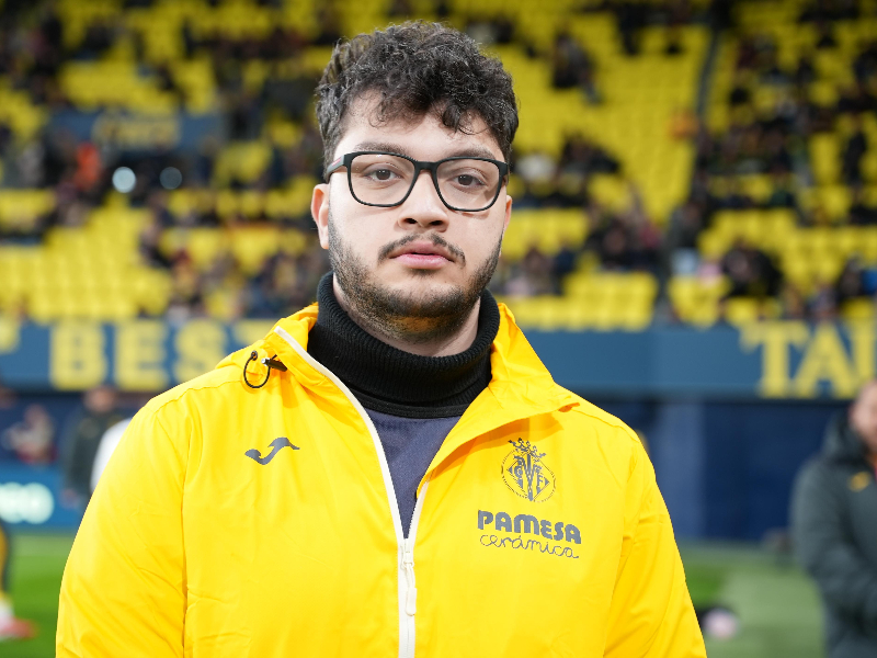 Web_Photo_Editor-5-9 أحمد أبو الرب يصنع الحدث ويتصدر صفحات لاليغا