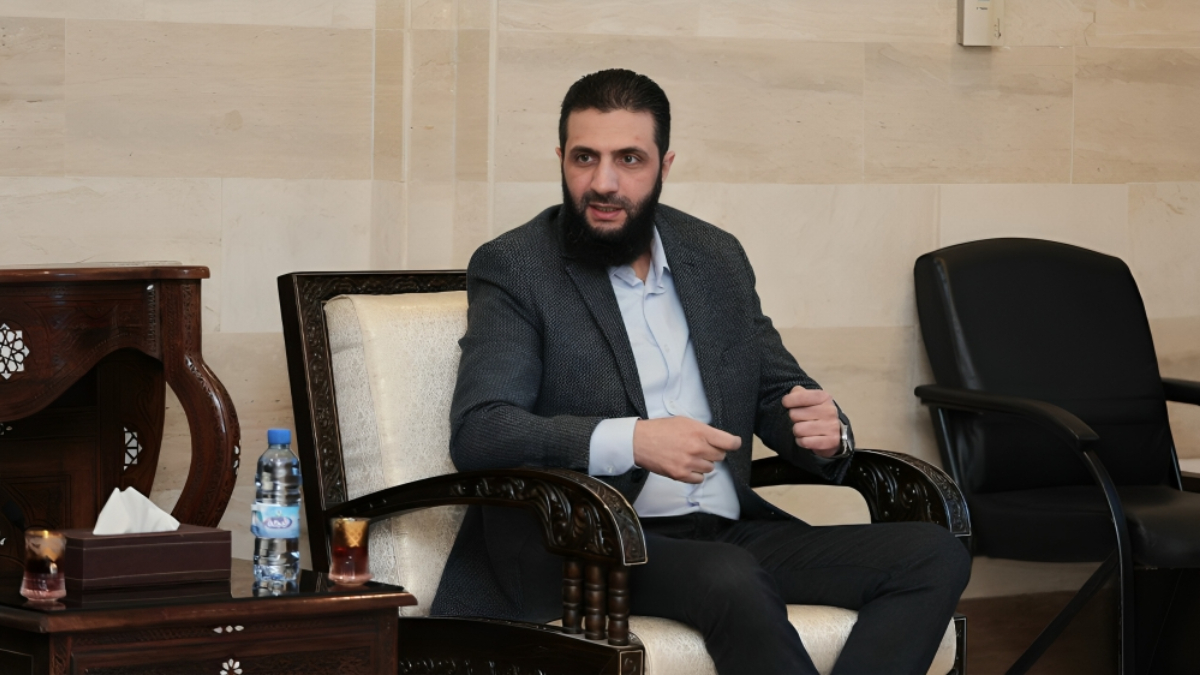 تقارير لقاء أحمد الشرع بمسؤولين إسرائيليين تثير جدلاً واسعاً وسوريا تنفي رسمياً