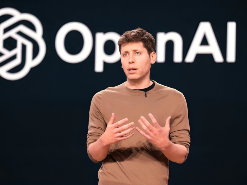 Web_Photo_Editor-8-14 إيلون ماسك يتهم ابل بالانحياز لـ OpenAI ويهدد بإجراء قانوني