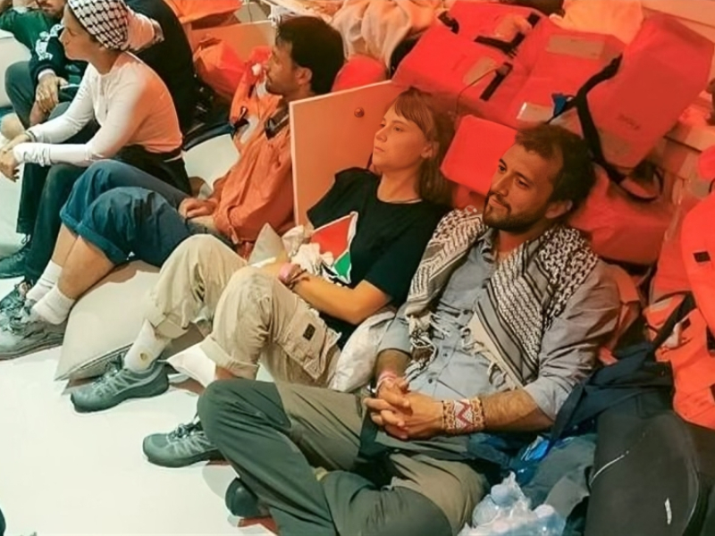 Web_Photo_Editor-10-1 إسرائيل تعترض 40 سفينة من "أسطول الصمود" والمغاربي يقترب من مياه غزة رغم تهديدات الترحيل