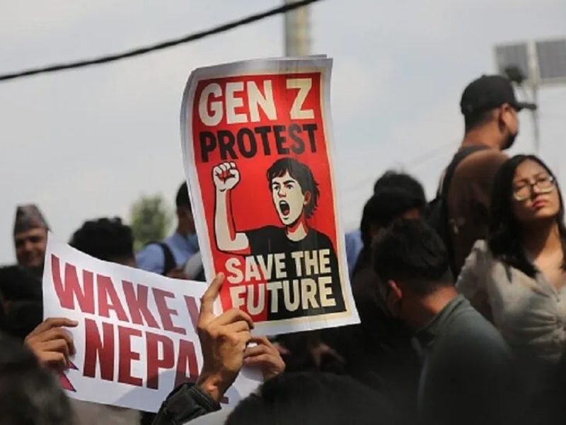 Web_Photo_Editor-10 جيل Z يتصدر موجة احتجاجات المغرب: الصحة والتعليم قبل كأس العالم