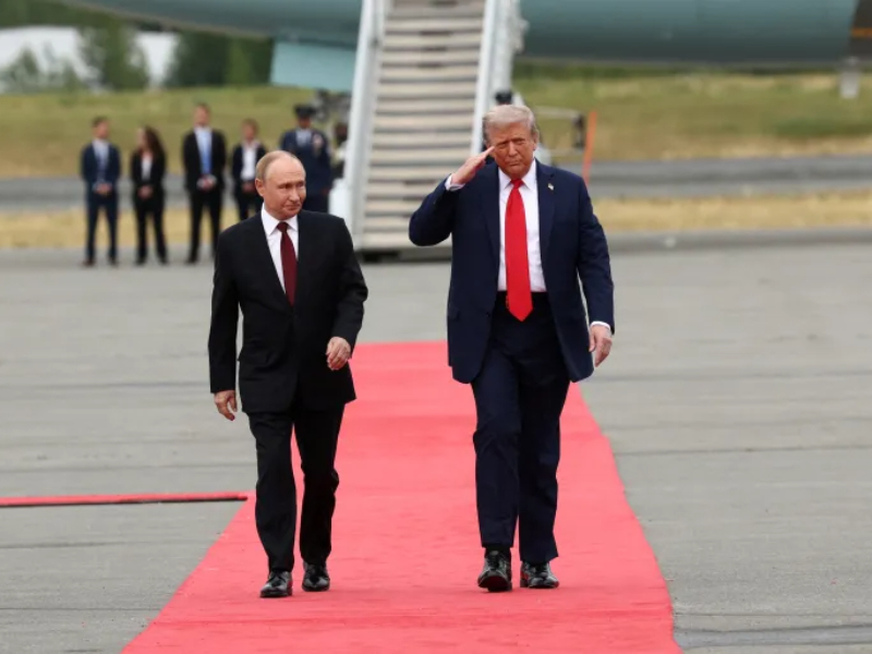 Web_Photo_Editor-11-7 الكرملين: قمة ترامب وبوتين لم يُحدد موعدها بعد ولا حديث عن تأجيلها