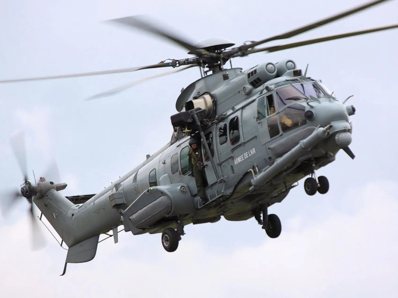 Web_Photo_Editor-11-12 العراق يتسلم 6 طائرات فرنسية لتعزيز قوته الجوية