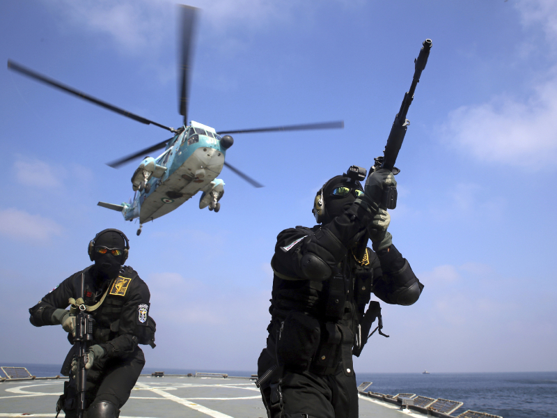 Web_Photo_Editor-14-10 إيران تحذر: أي هجوم سيشعل اضطراباً إقليمياً واسعاً