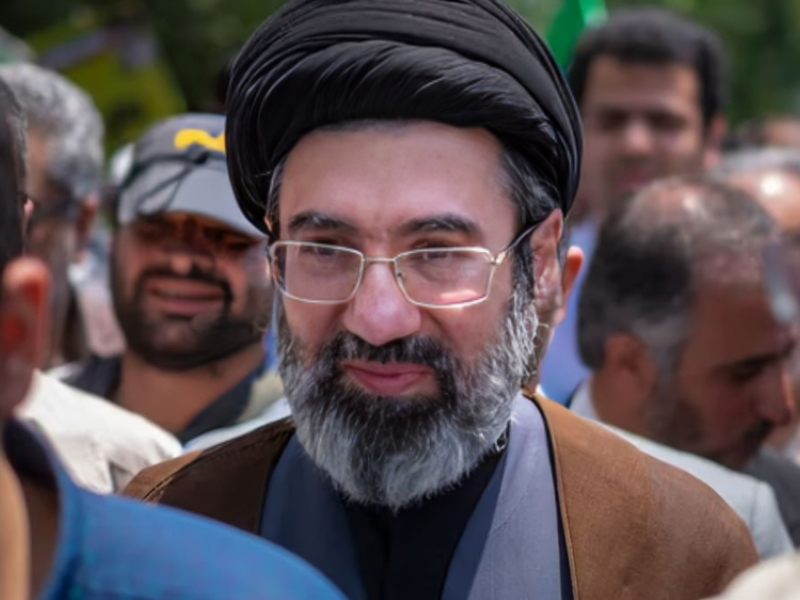 Web_Photo_Editor-16 المرشد الإيراني الجديد: مضيق هرمز يجب أن يبقى مغلقاً